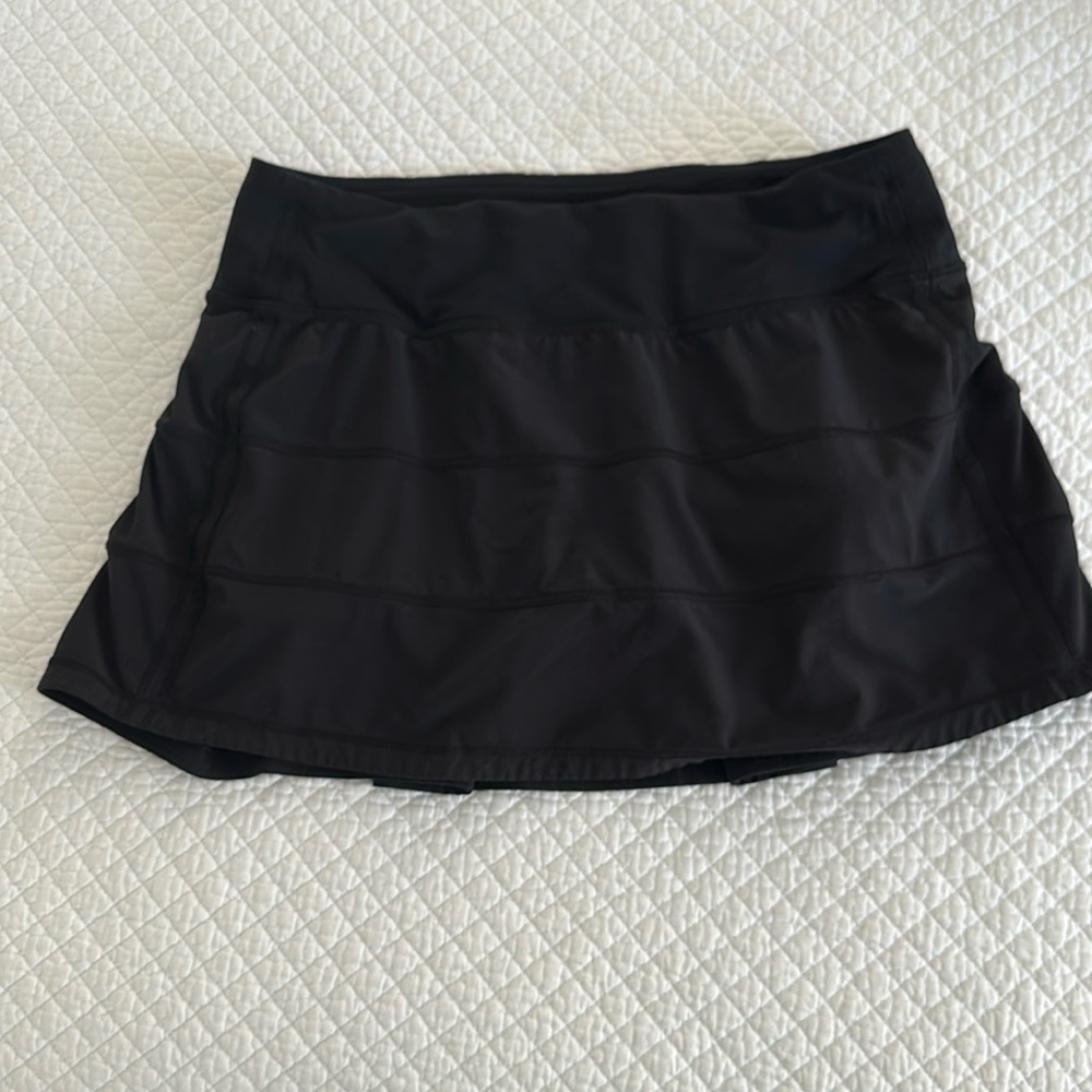 Lululemon black pace rival skirt size 4